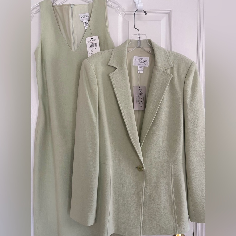 NWT OSCAR BY OSCAR DE LA RENTA 2-PC WOOL SUIT - SOFT MINT GREEN